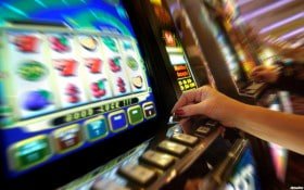 shwe lucks App Live Casino Baccarat မိုဘိုင်းဖုန်းပေါ်တွင် ကစားနေသော မြင်ကွင်း
